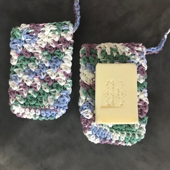 2 pack of hand crocheted 100% cotton soap savers - Picture 1 of 7
